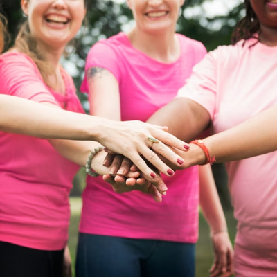 Outubro Rosa: Mulheres devem manter seu autocuidado anual e olhar para mamas com amor e atenção